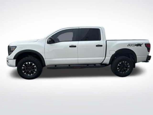 Used 2023 Nissan Titan PRO-4X w/ Pro-4x Convenience Package AWD/4WD image 9