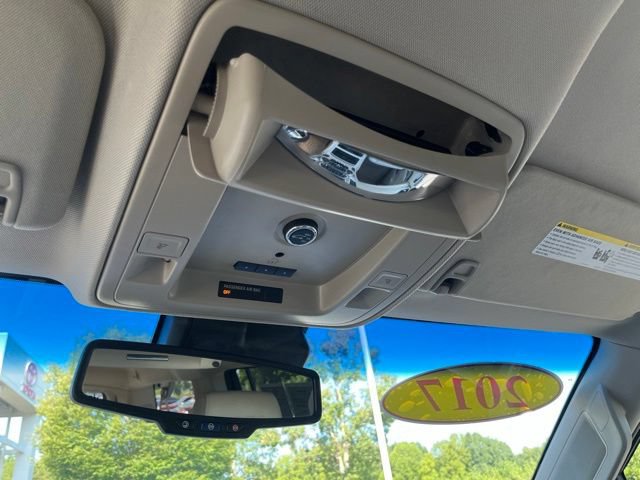 Used 2017 GMC Yukon XL Denali AWD/4WD image 32