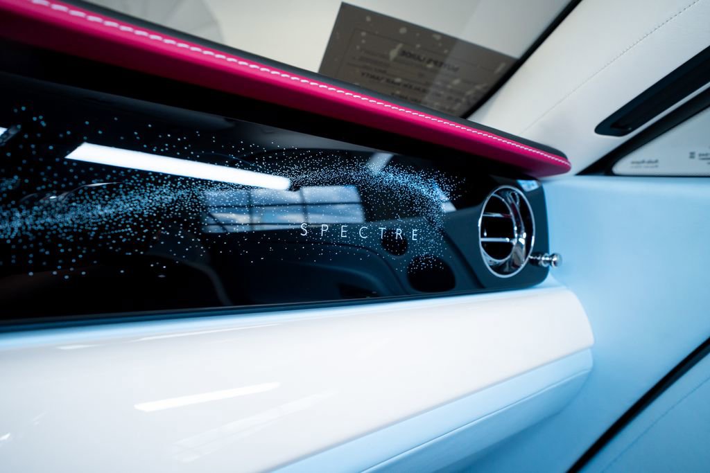 Used 2024 Rolls-Royce Spectre w/ Spectre Launch Package image 53