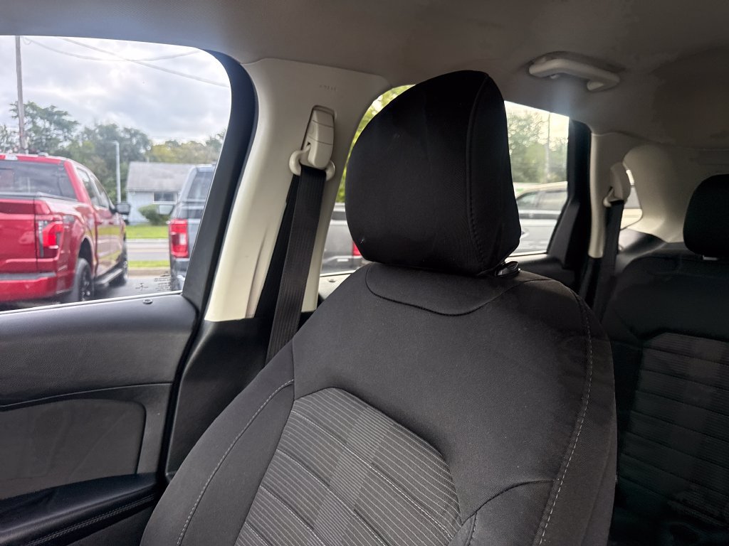 Used 2015 Ford Edge SEL FWD image 39