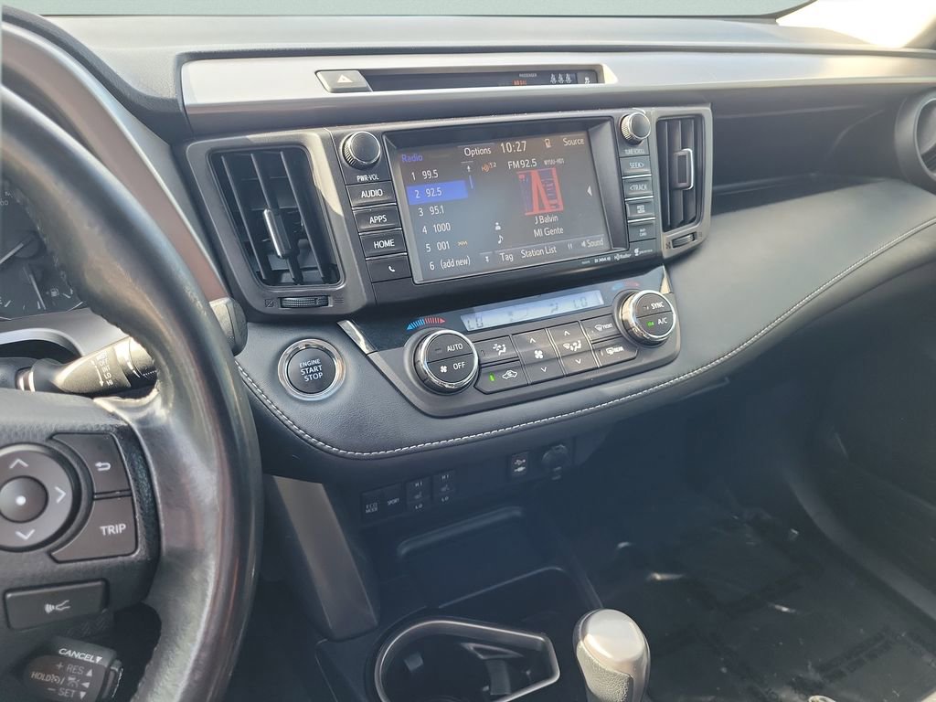 Used 2018 Toyota RAV4 Limited image 30