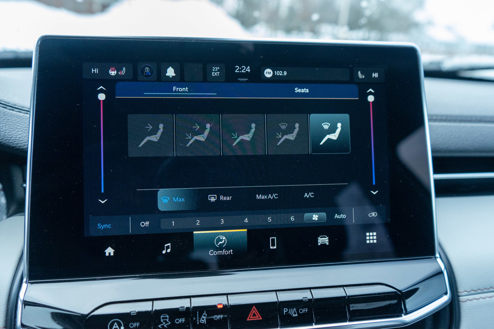 Used 2024 Jeep Compass Limited image 17