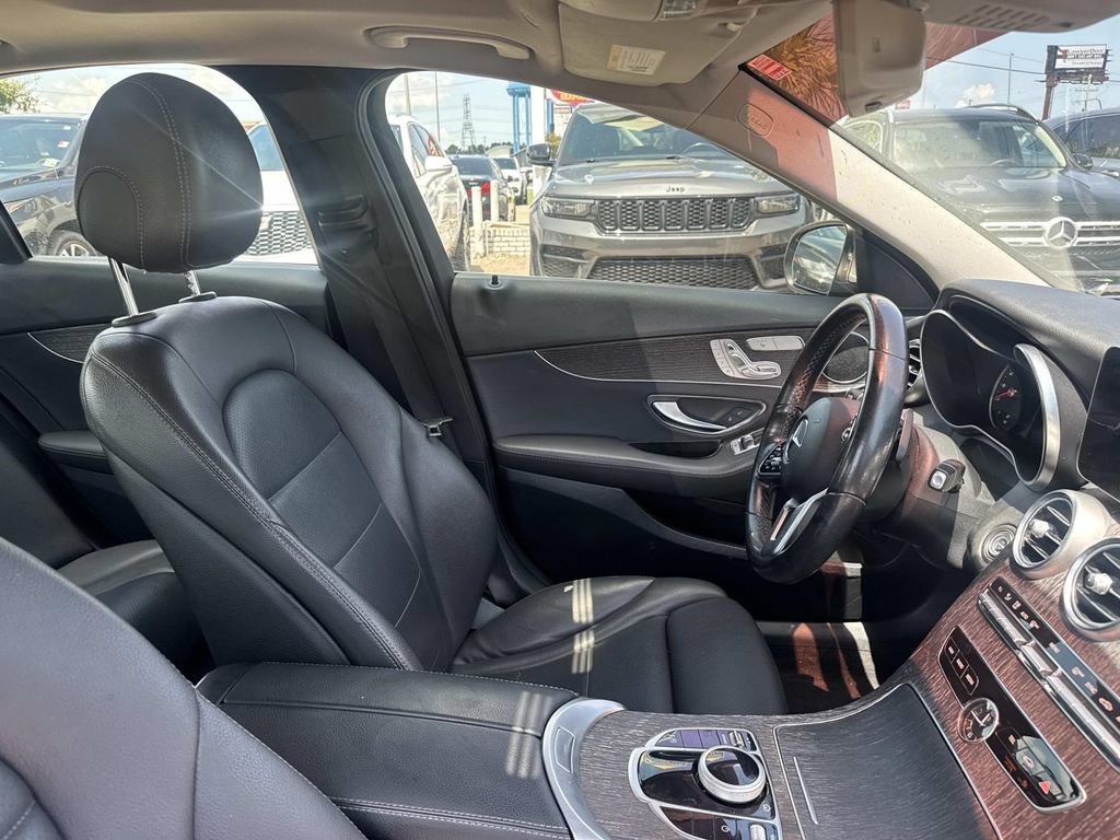Used 2019 Mercedes-Benz C 300 Sedan image 13