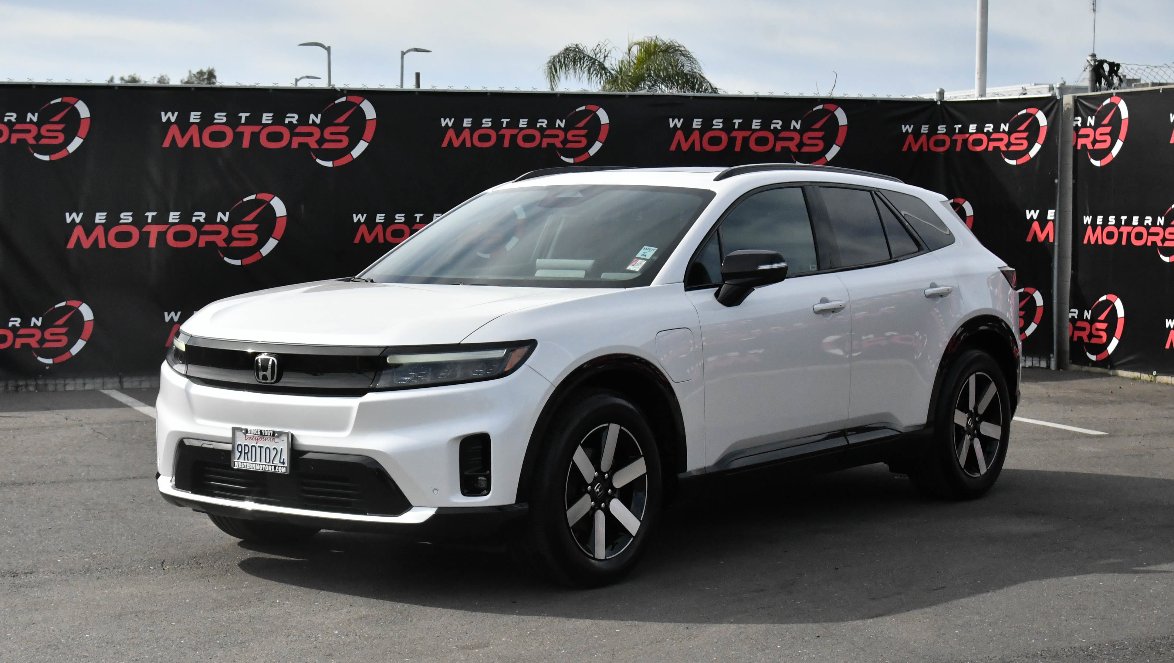 Used 2024 Honda Prologue Touring image 3