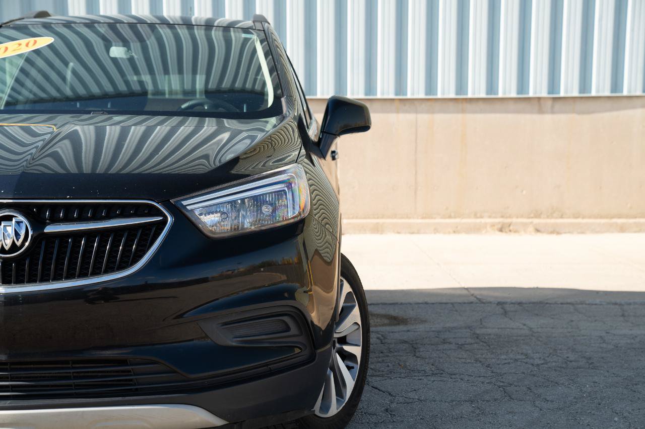 Used 2020 Buick Encore Preferred w/ Safety Package FWD image 2