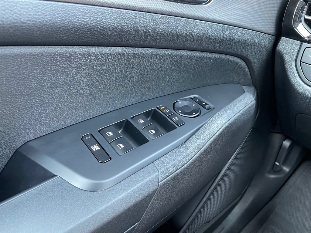 New 2026 Kia Sportage LX w/ LX Convenience Package FWD image 13