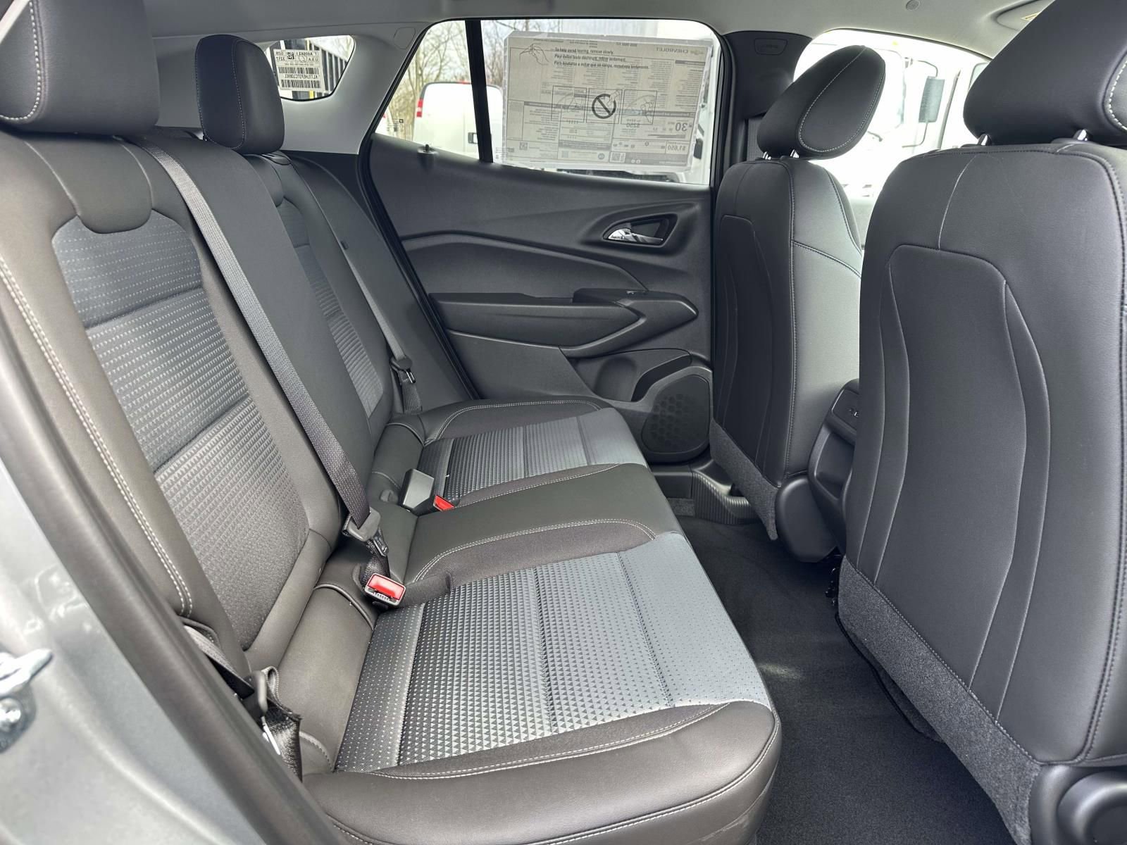 New 2026 Chevrolet Trax LT w/ Driver Confidence Package FWD image 24