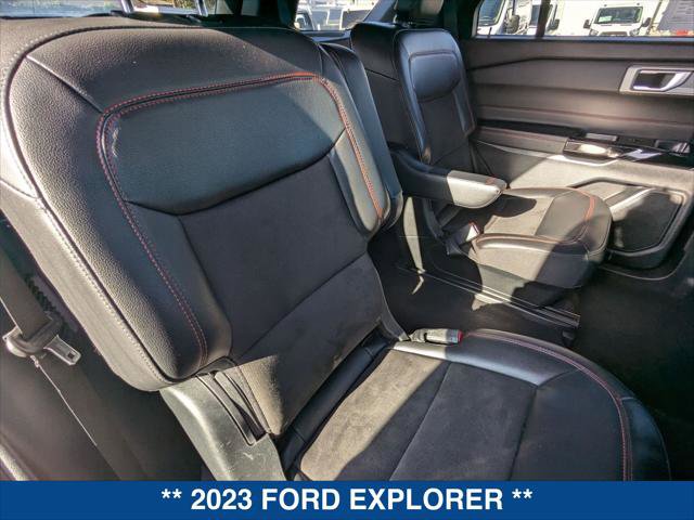 Used 2023 Ford Explorer ST-Line w/ Class IV Trailer Tow Package image 23