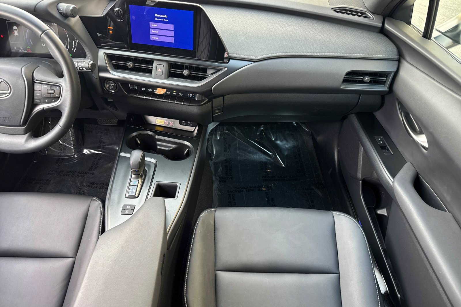 Used 2025 Lexus UX 300h FWD w/ Accessory Package (Z2) image 31