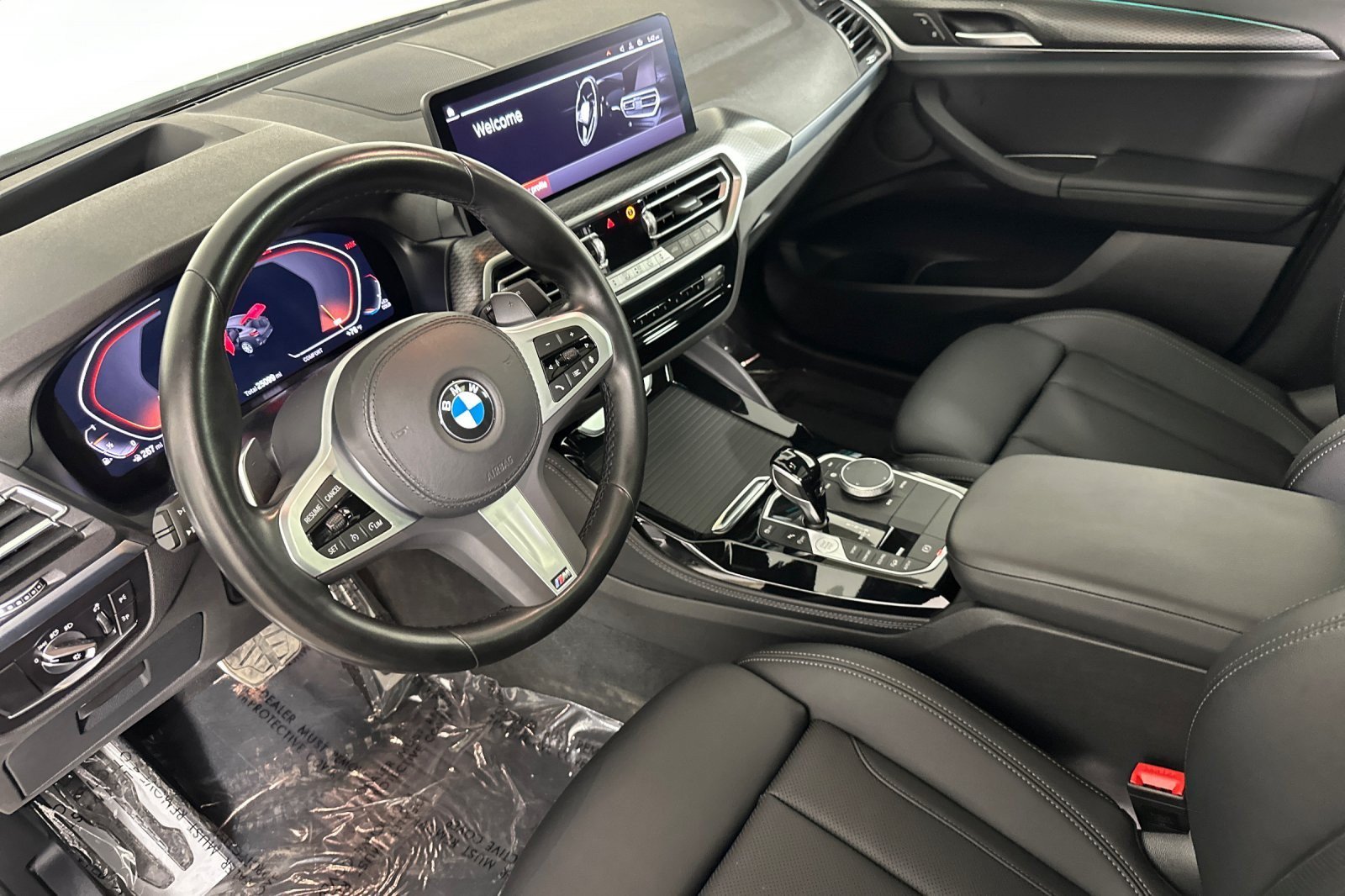 Used 2023 BMW X4 xDrive30i w/ M Sport Package AWD/4WD image 9