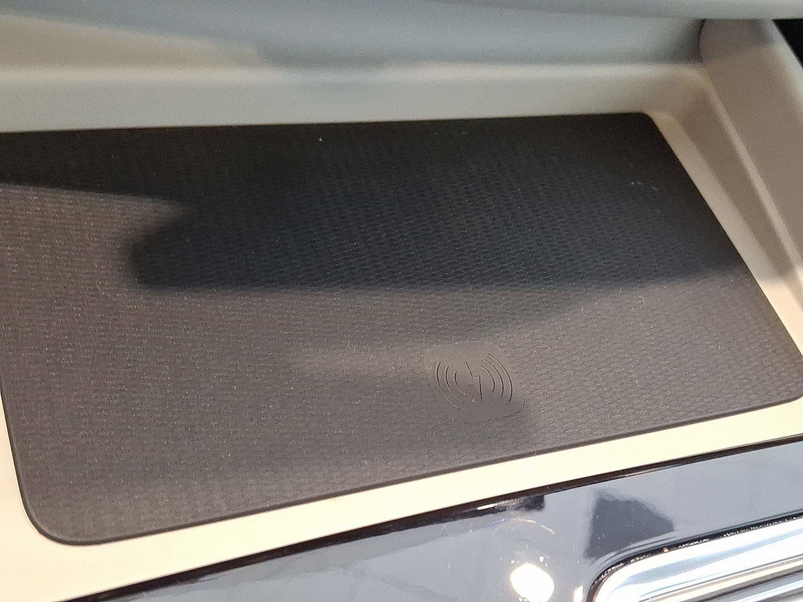 Certified 2026 Volvo XC60 T8 Ultra w/ Protection Package Premier image 19