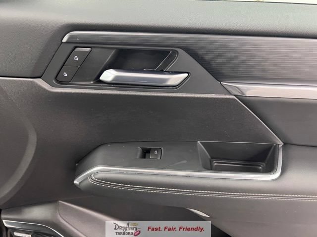 Used 2025 GMC Acadia Elevation FWD image 44