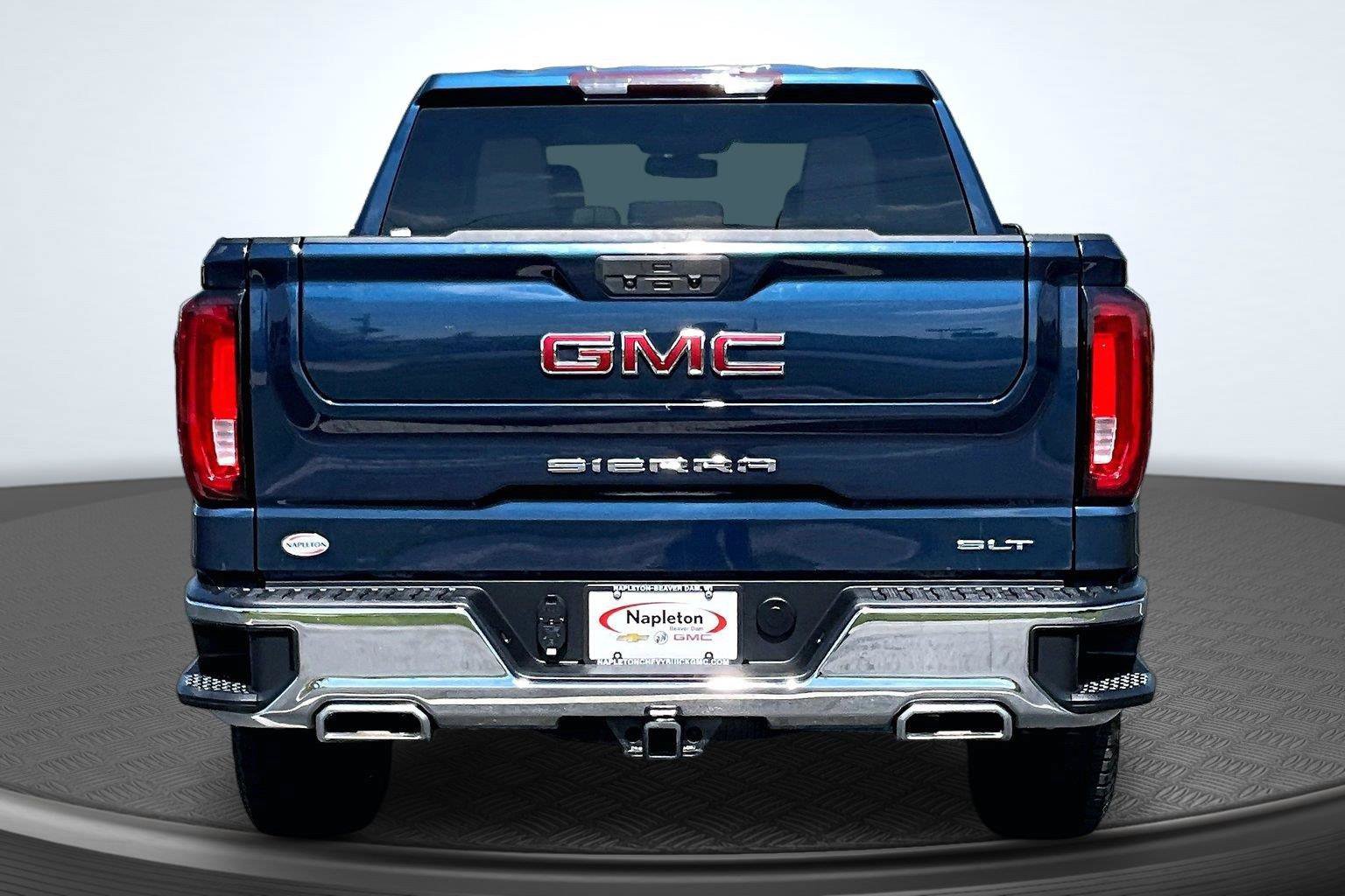 Used 2021 GMC Sierra 1500 SLT w/ X31 Off-Road Package AWD/4WD image 4