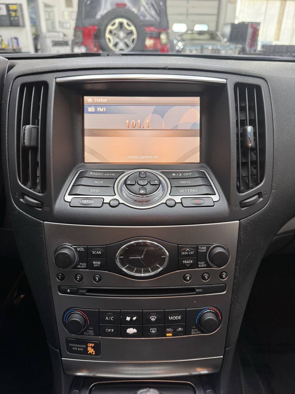 Used 2011 INFINITI G25 x w/ Moonroof Pkg AWD/4WD image 27