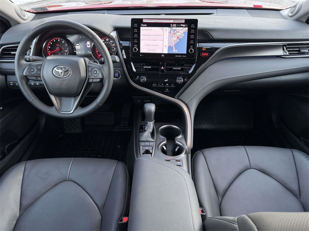 Used 2024 Toyota Camry XSE image 3