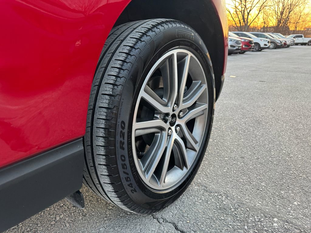 Used 2024 Ford Edge Titanium w/ Equipment Group 301A AWD/4WD image 14