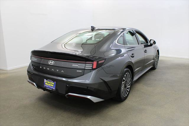 Used 2025 Hyundai Sonata SEL FWD image 5