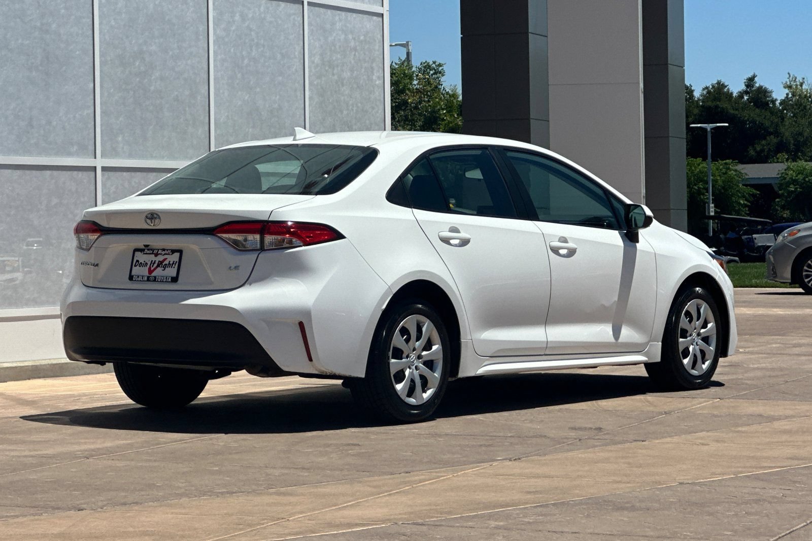 Certified 2024 Toyota Corolla LE FWD image 4