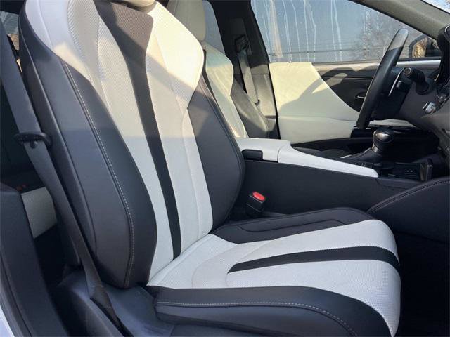 Certified 2022 Lexus ES 350 F Sport image 26