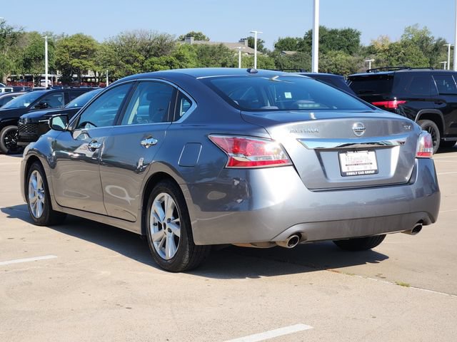 Used 2015 Nissan Altima 2.5 SV w/ Convenience Package FWD image 3