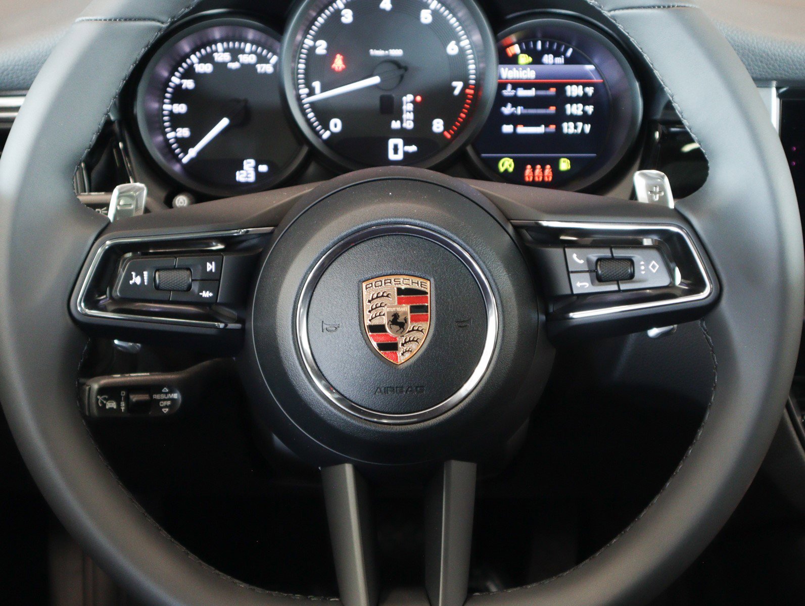 New 2026 Porsche Macan image 16