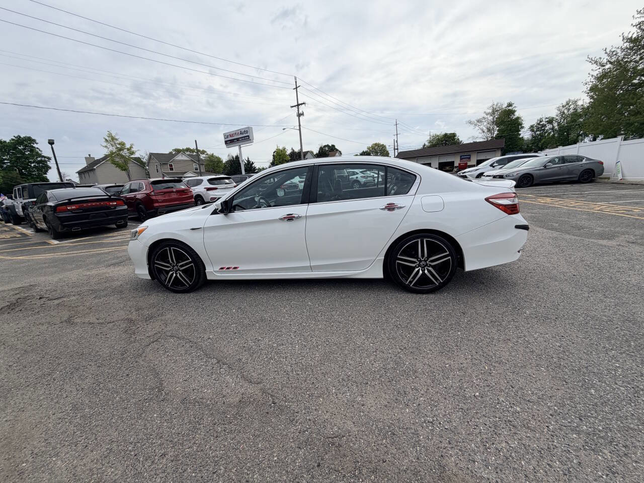 Used 2017 Honda Accord Sport image 24