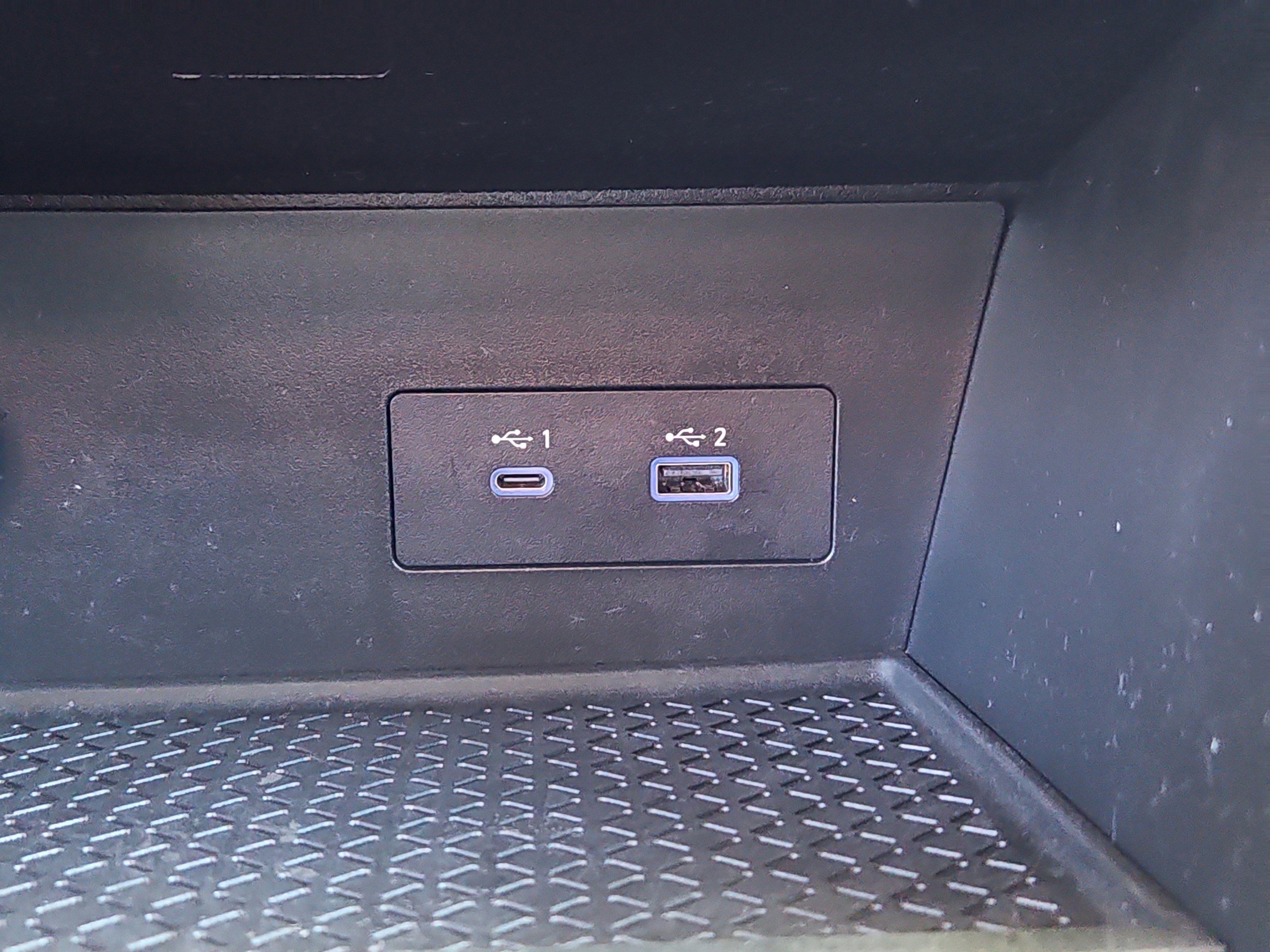 Used 2022 Nissan Pathfinder SL w/ SL Black Package image 10