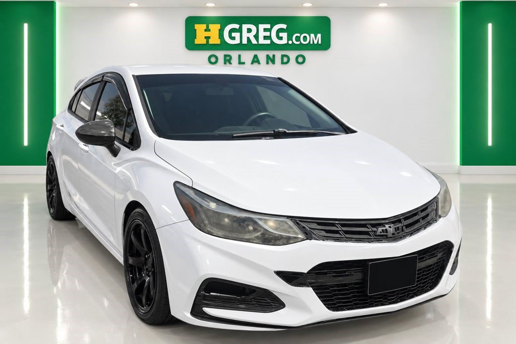 Used 2017 Chevrolet Cruze LT w/ Convenience Package FWD image 4