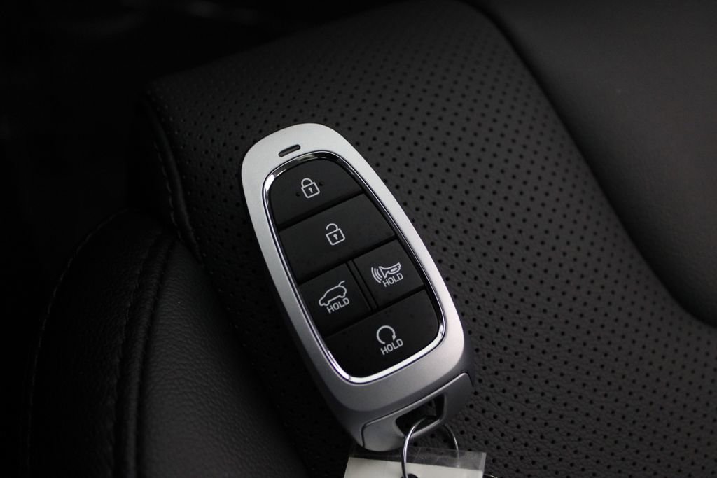 Certified 2023 Hyundai Santa Fe SEL w/ Premium Package image 33