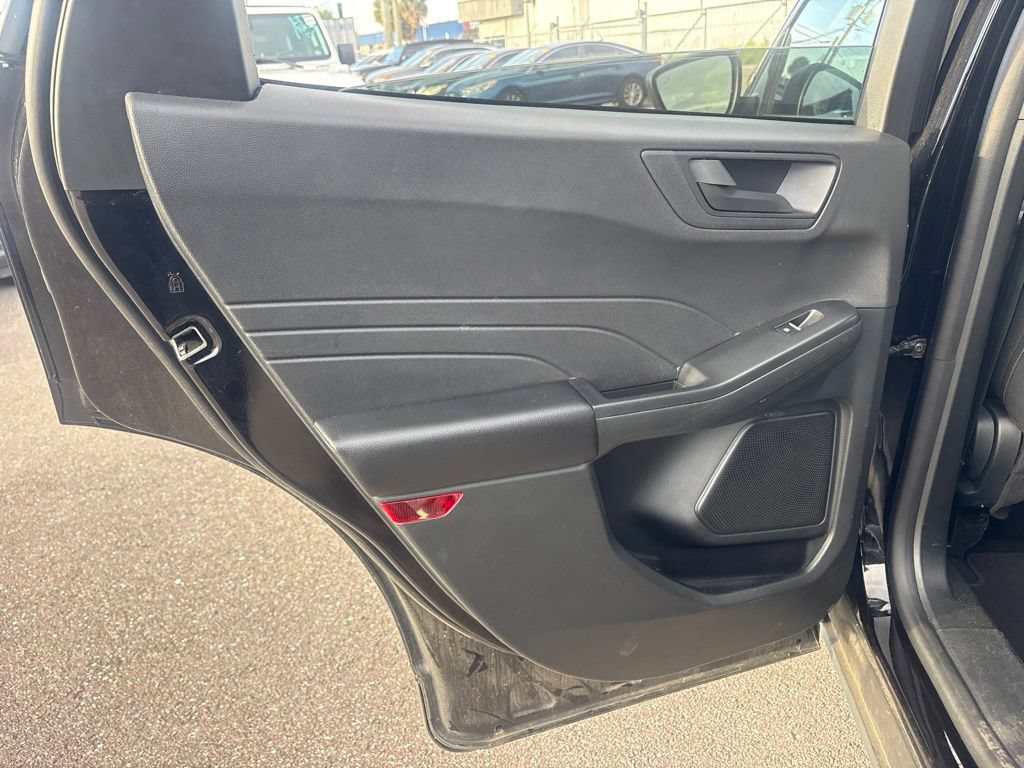 Used 2025 Ford Escape Active FWD image 12