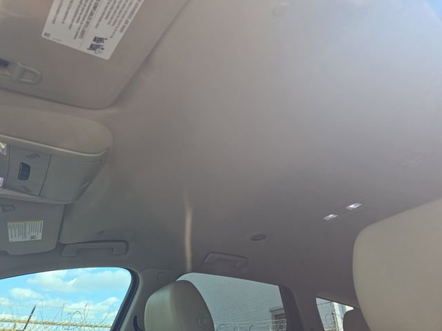 Used 2020 Buick Enclave Essence image 29