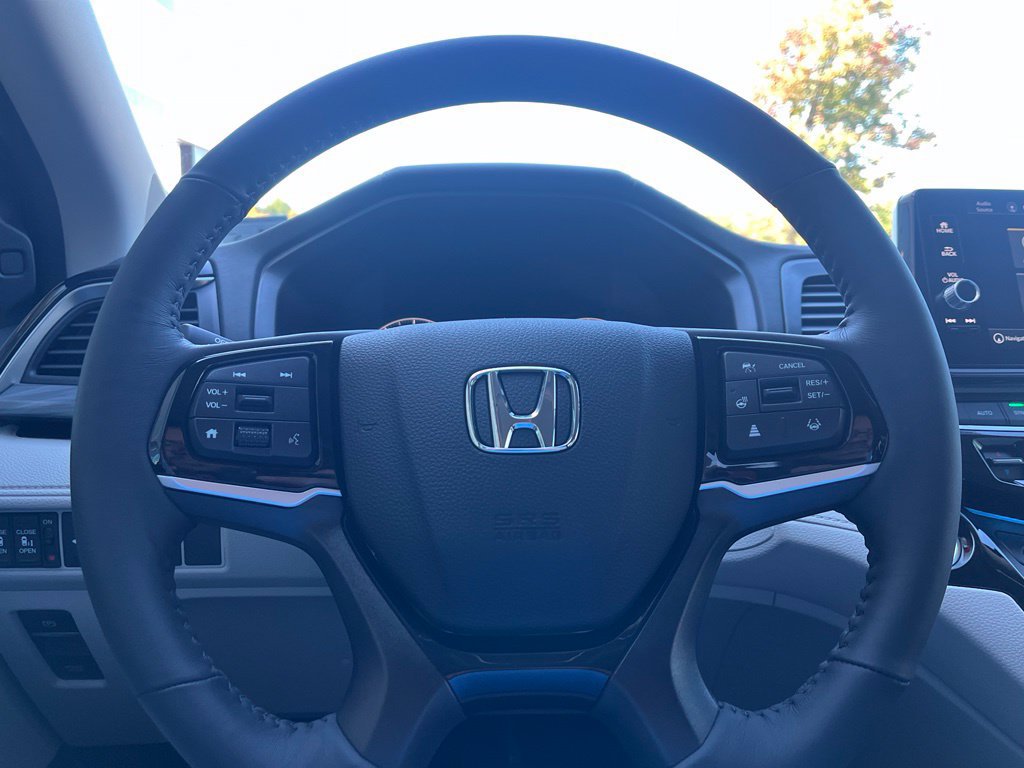 Used 2026 Honda Odyssey Elite image 25