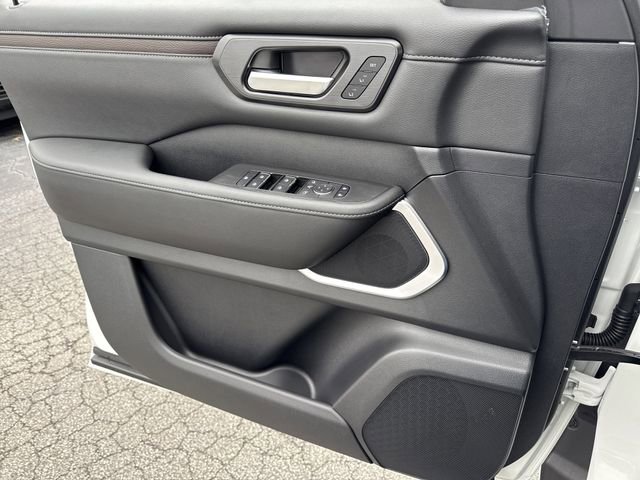 New 2026 Nissan Armada Platinum image 18