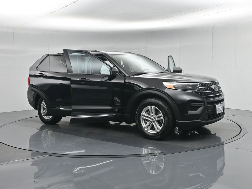 Used 2022 Ford Explorer XLT image 37