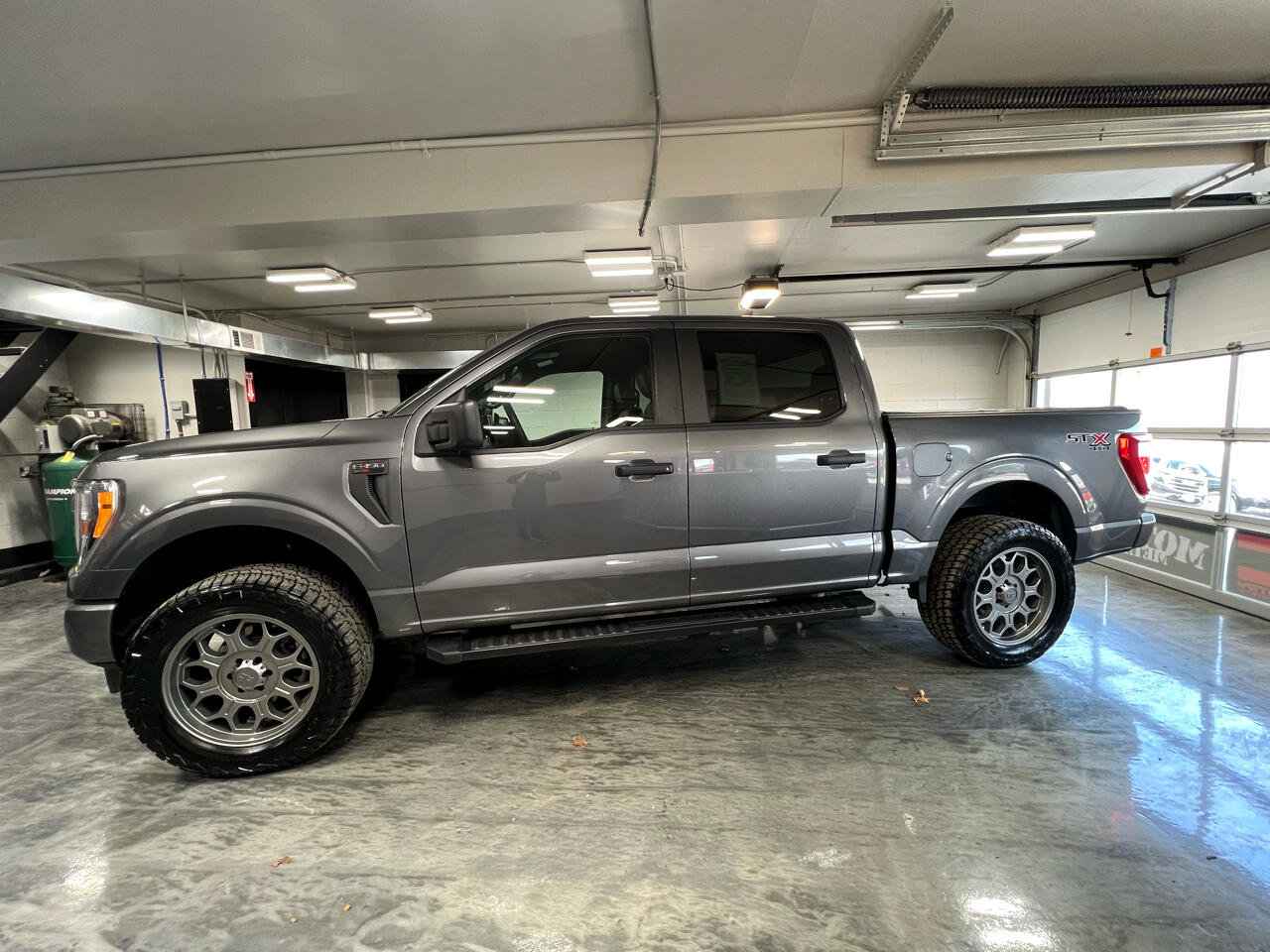 Used 2021 Ford F150 XL w/ STX Appearance Package image 8