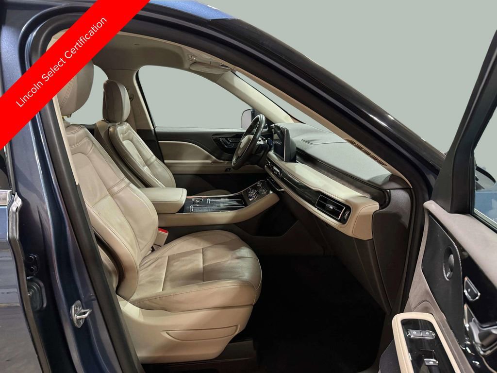 Certified 2020 Lincoln Aviator Reserve w/ Elements Package Plus AWD/4WD image 23