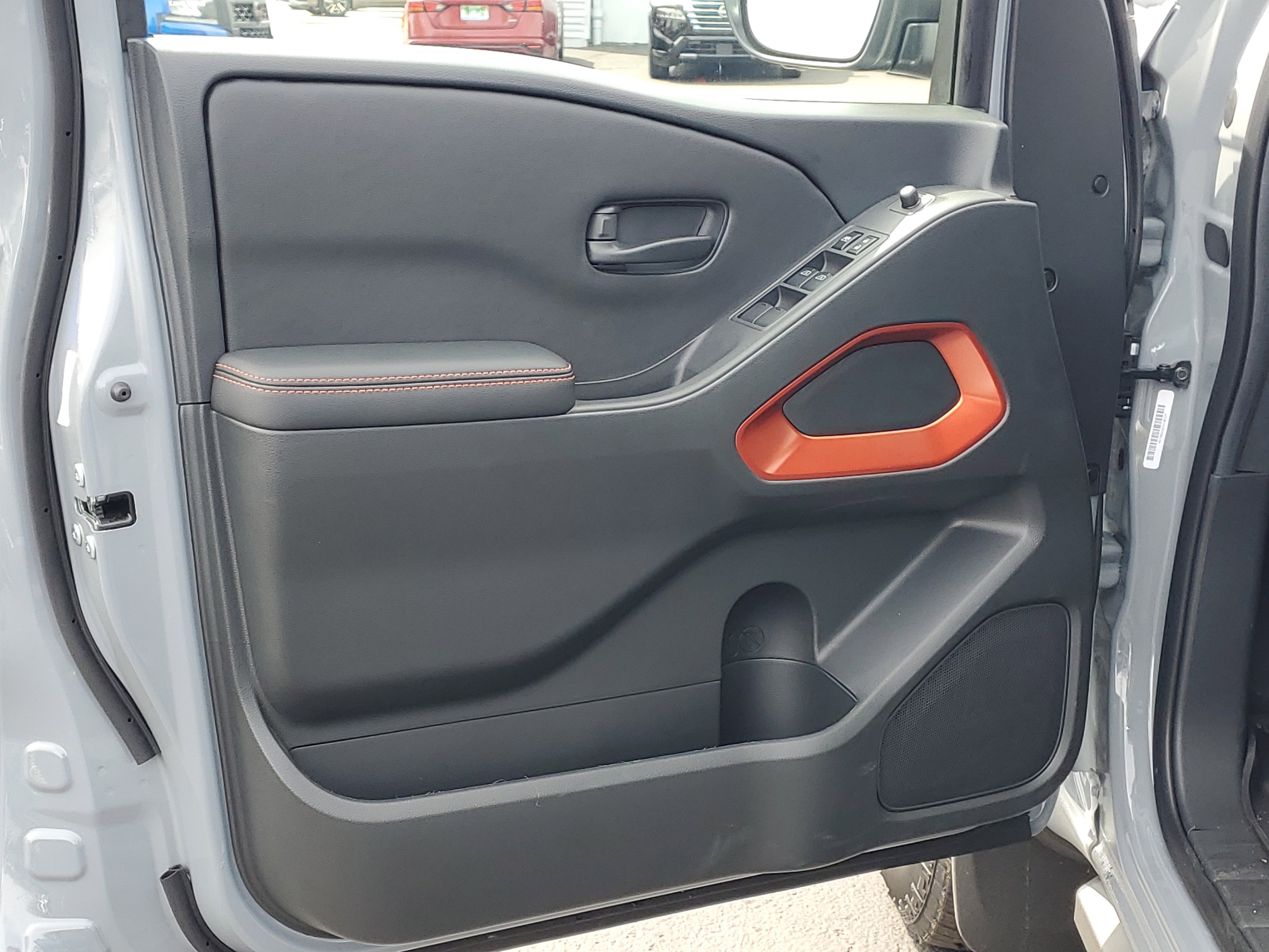 New 2026 Nissan Frontier PRO-4X w/ Pro-4x Convenience Package AWD/4WD image 22