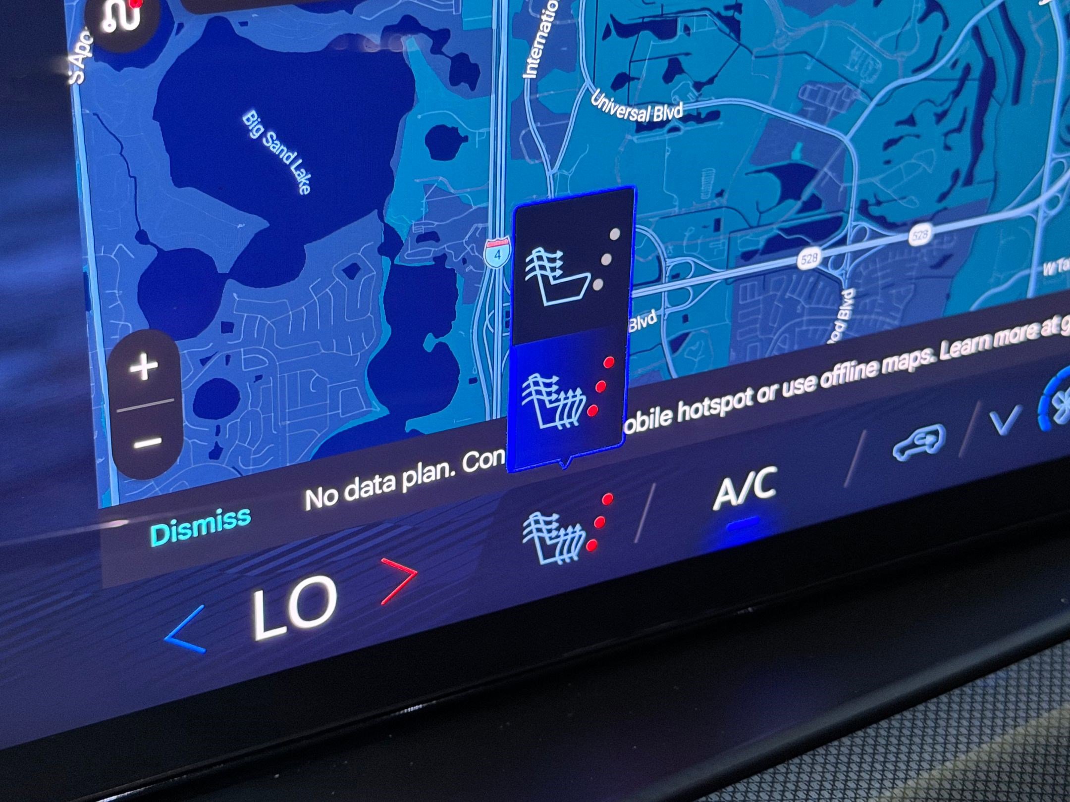 Used 2025 Chevrolet Suburban RST w/ Comfort Package image 30