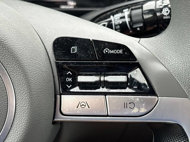 Used 2023 Hyundai Elantra SEL FWD image 16