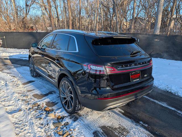 Used 2022 Lincoln Nautilus Reserve w/ Equipment Group 202A image 3