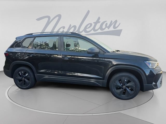 Used 2026 Volkswagen Taos S FWD image 3