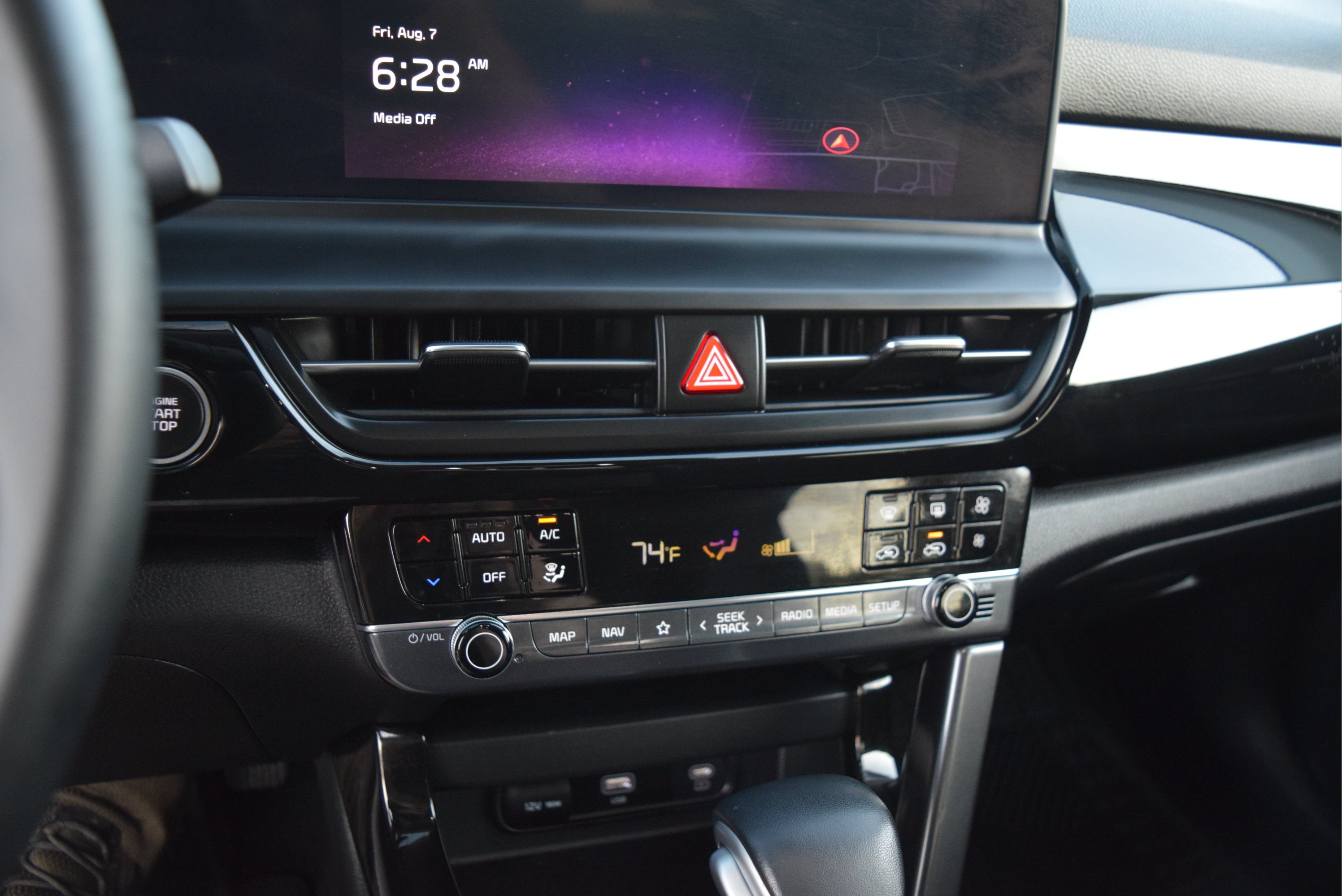 Used 2024 Kia Seltos S AWD/4WD image 14