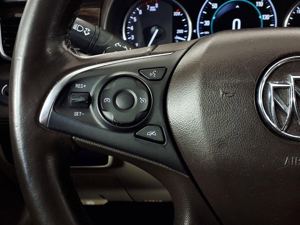 Used 2017 Buick LaCrosse Preferred image 18