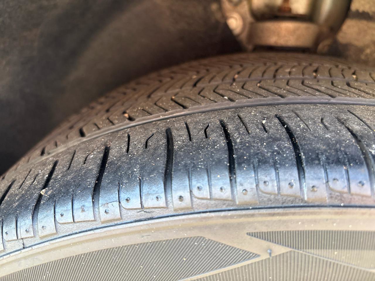 Used 2017 Chevrolet Malibu Premier w/ Premier Sun and Wheel Package image 7