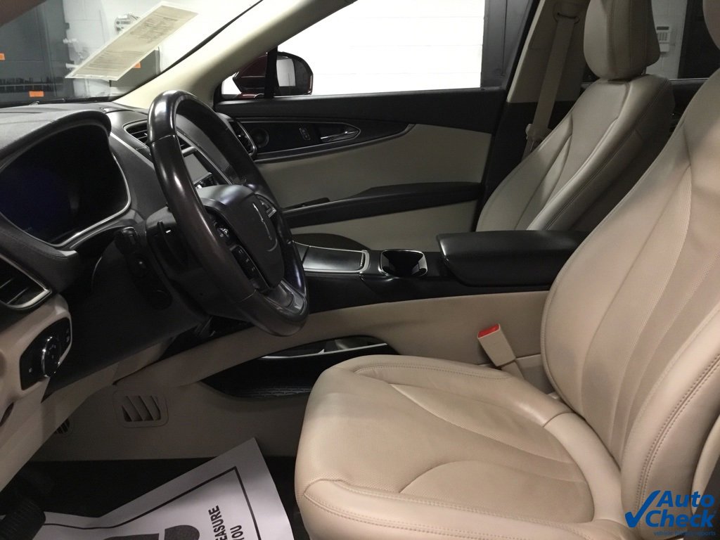 Used 2020 Lincoln Nautilus Reserve image 21