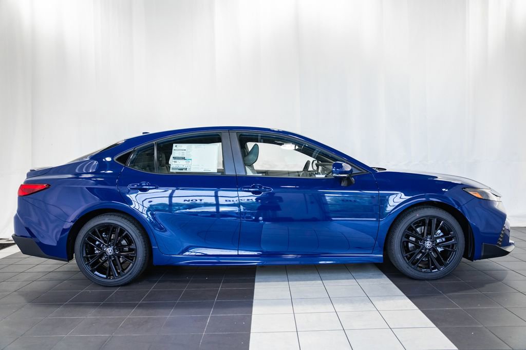 New 2026 Toyota Camry SE image 3