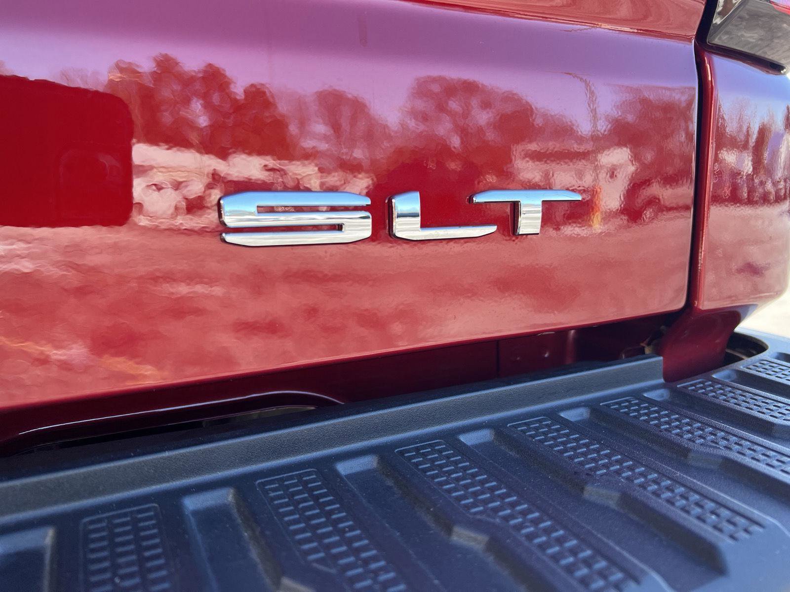 New 2026 GMC Sierra 1500 SLT w/ SLT Premium Plus Package image 9