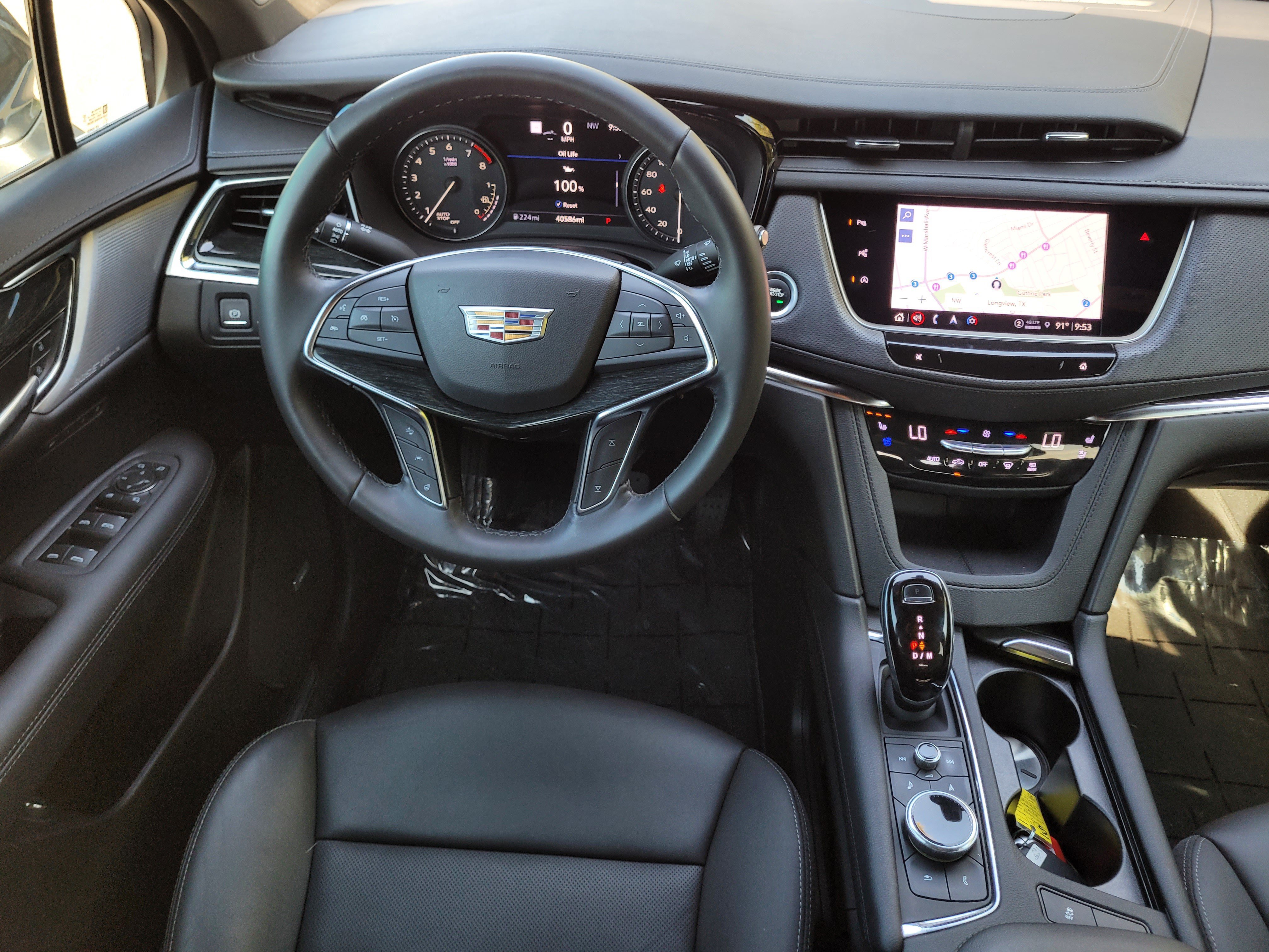 Used 2022 Cadillac XT5 Premium Luxury w/ Technology Package FWD image 12