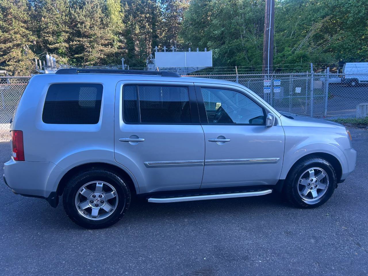 Used 2011 Honda Pilot Touring image 4