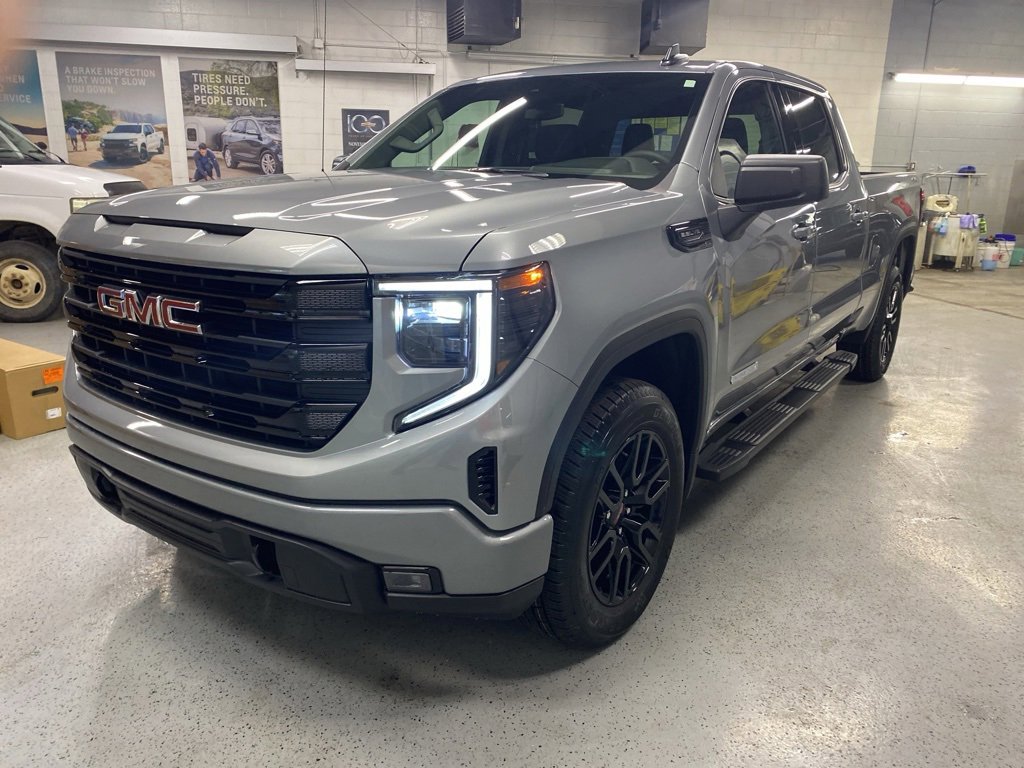 New 2026 GMC Sierra 1500 Elevation image 3